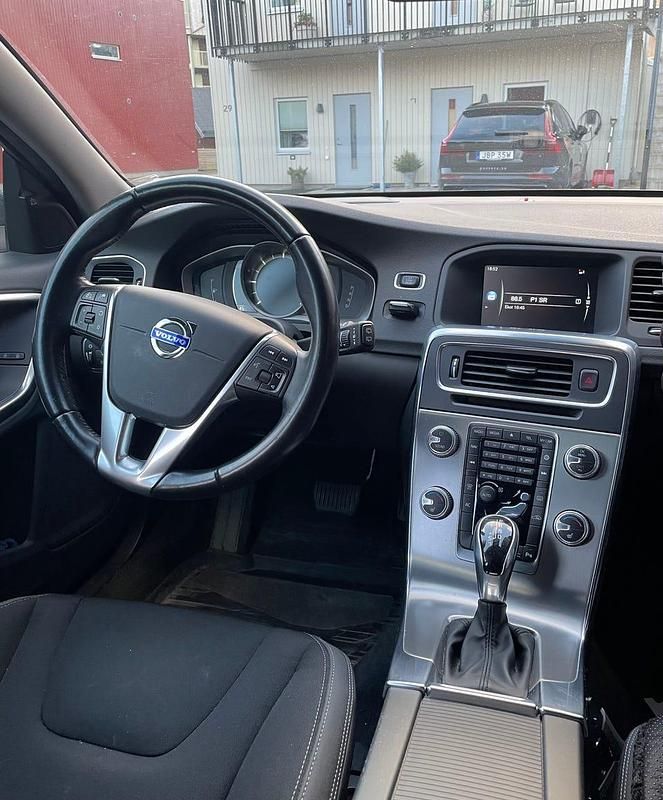 Begagnad Volvo V60 181 HK (133 kW) 2015 Kombi