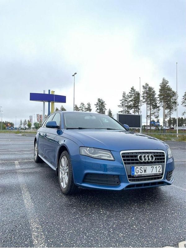 Blå Begagnad 2009 Audi A4 Kombi | 54 999 kr (Marknadspris) - Bild 1/4