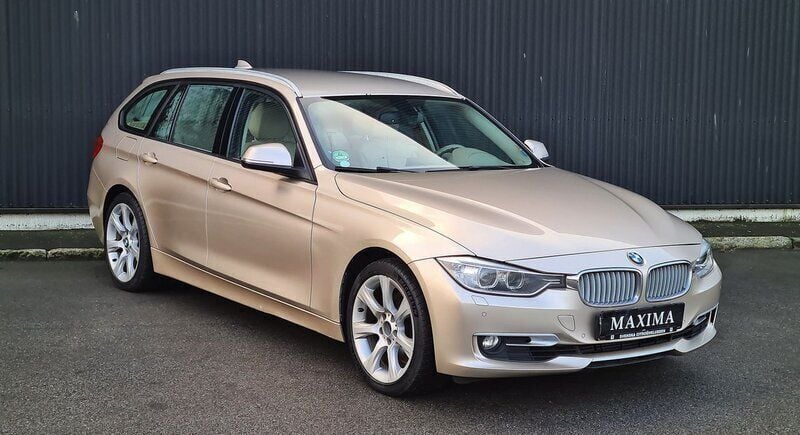Begagnad BMW 330 259 HK (190 kW) 2013 Silverbeige Kombi