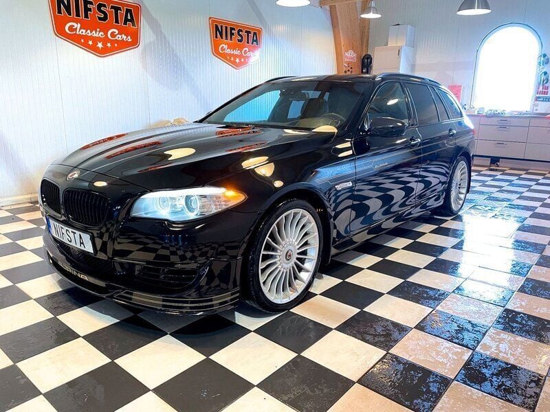 Svart Begagnad 2011 Alpina B5 Kombi | 349 900 kr - Bild 1/4