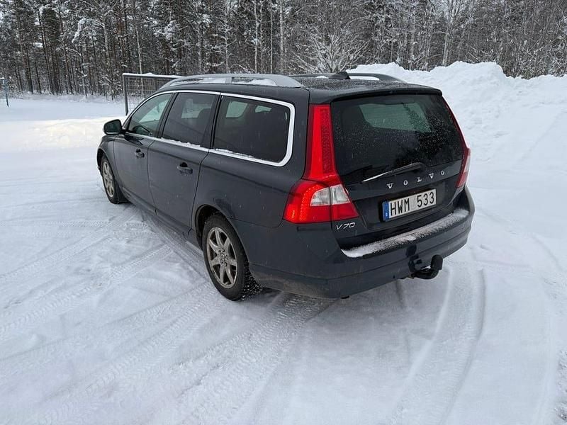Begagnad 2009 Volvo V70 Kombi | 49 000 kr (Marknadspris) - Bild 1/4