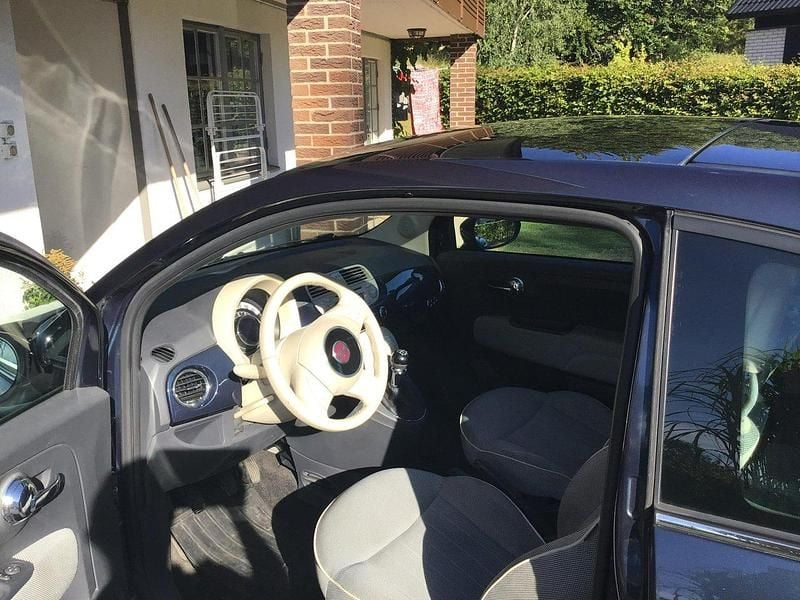 Blå Begagnad 2008 Fiat 500 Lounge Halvkombi | 49 000 kr (Bra pris) - Bild 1/4