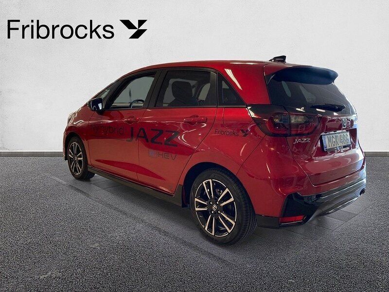 Begagnad Honda Jazz Sport 123 HK (90 kW) 2024 Röd Halvkombi