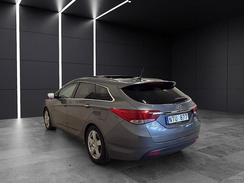 Begagnad Hyundai i40 177 HK (130 kW) 2011 Silver Kombi