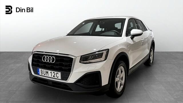 Vit Begagnad 2022 Audi Q2 Proline SUV | 244 900 kr (Marknadspris) - Bild 1/4