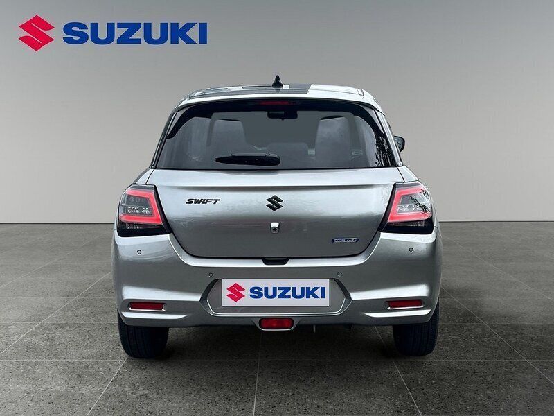 Begagnad Suzuki Swift 83 HK (61 kW) 2024 Grå Halvkombi