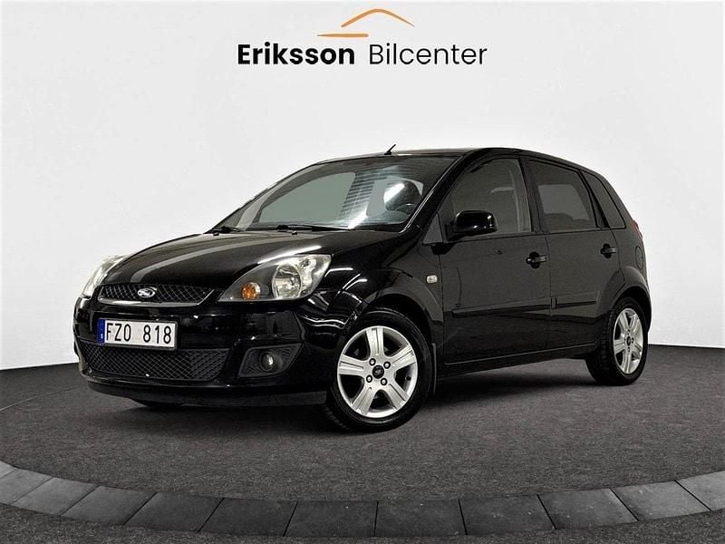 Svart Begagnad 2007 Ford Fiesta Halvkombi | 24 900 kr (Marknadspris) - Bild 1/4