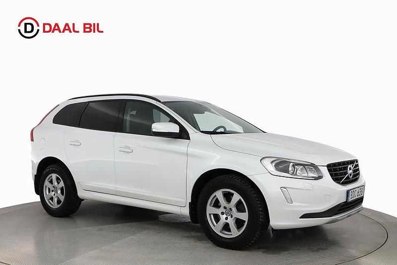 Begagnad Volvo XC60 Standard 150 HK (110 kW) 2016 Vit SUV