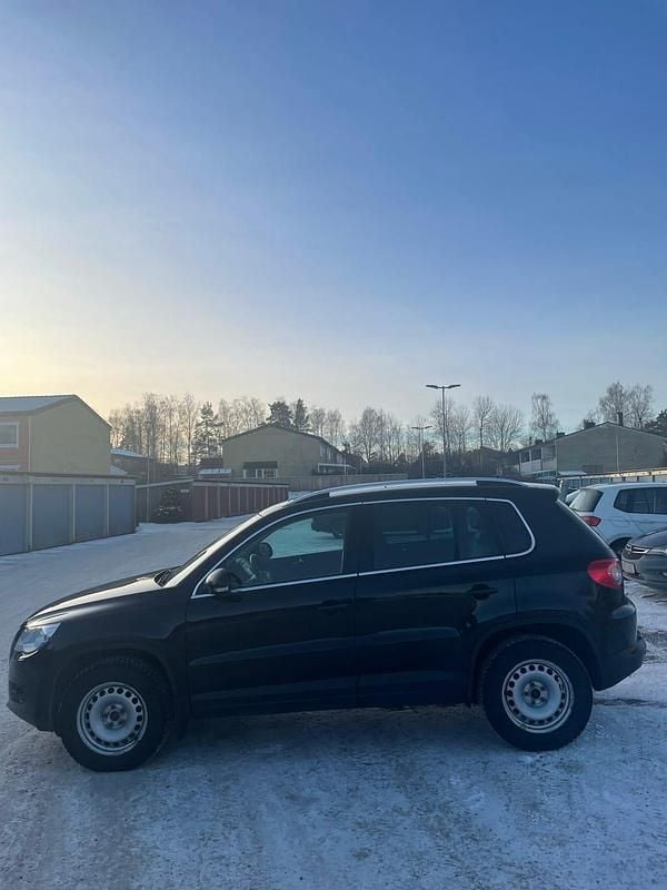 Begagnad VW Tiguan Sport 140 HK (102 kW) 2009 SUV