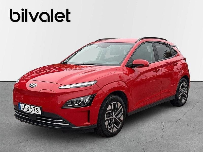 Röd Begagnad 2022 Hyundai Kona Essential SUV | 179 900 kr (Bra pris) - Bild 1/4