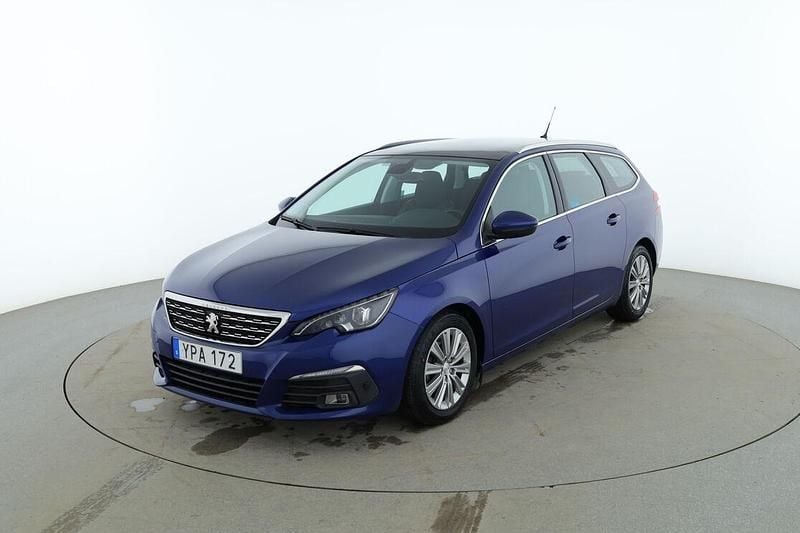 Begagnad Peugeot 308 Allure 120 HK (88 kW) 2017 Blå Kombi