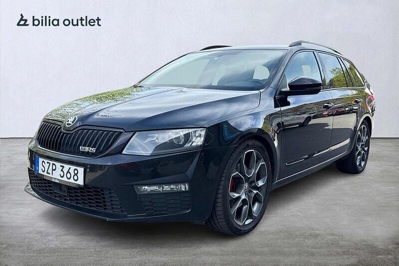 Svart Begagnad 2016 Skoda Octavia RS Kombi | 149 900 kr (Bra pris) - Bild 1/3