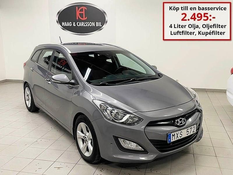 Grå Begagnad 2012 Hyundai i30 Kombi | 69 000 kr (Marknadspris) - Bild 1/4
