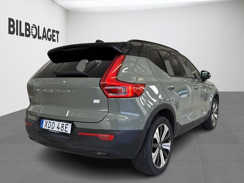Begagnad Volvo XC40 Single Motor 175 kW (238 HK) 2022 Grön SUV
