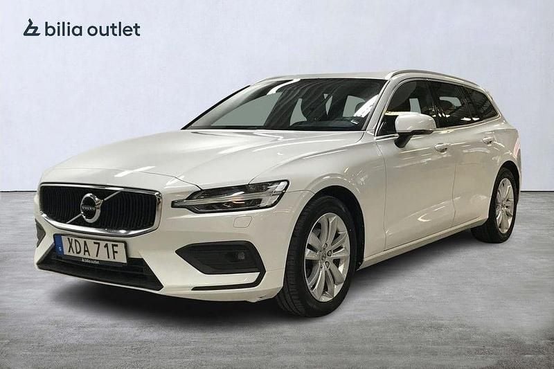 Vit Begagnad 2019 Volvo V60 Momentum Kombi | 229 900 kr (Bra pris) - Bild 1/3