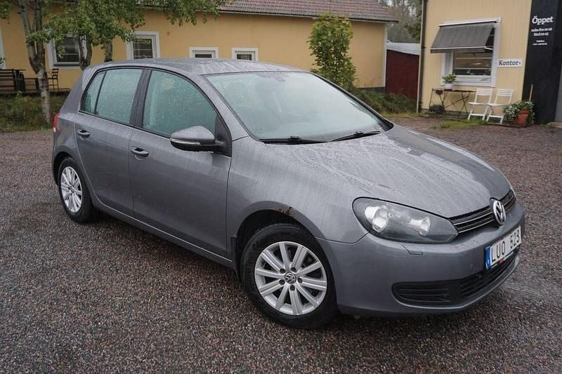 Begagnad VW Golf VII 105 HK (77 kW) 2011 Grå Halvkombi