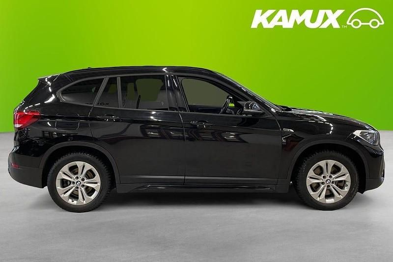 Begagnad BMW X1 Sport Line 220 HK (161 kW) 2022 Svart SUV