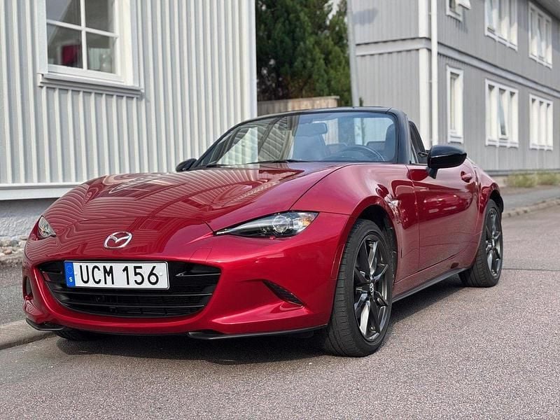 Röd Begagnad 2016 Mazda MX5 Cab | 232 000 kr (Marknadspris) - Bild 1/4