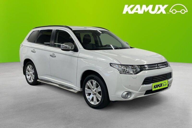 Vit Begagnad 2014 Mitsubishi Outlander P-HEV SUV | 144 800 kr (Marknadspris) - Bild 1/4
