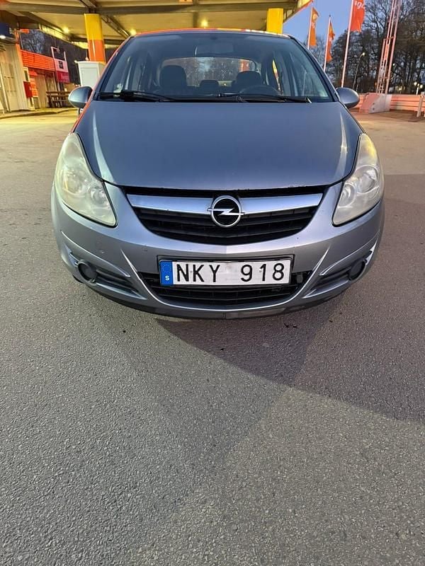 Begagnad Opel Corsa 80 HK (58 kW) 2007 Halvkombi