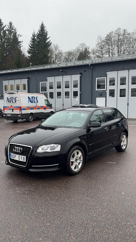 Begagnad 2013 Audi A3 Sportback Halvkombi | 69 900 kr (Bra pris) - Bild 1/4