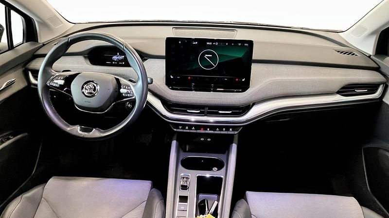 Begagnad Skoda Enyaq iV 150 kW (204 HK) 2022 Svart SUV