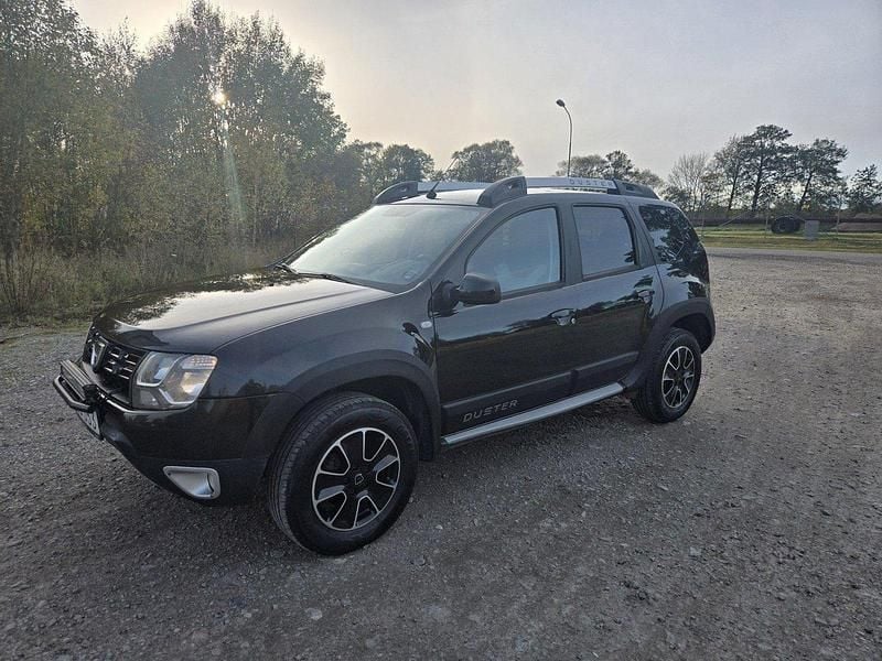 Svart Begagnad 2017 Dacia Duster Black Shadow SUV | 92 000 kr (Marknadspris) - Bild 1/4