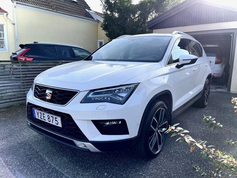 Vit Begagnad 2018 Seat Ateca 4Drive SUV | 200 000 kr (Marknadspris) - Bild 1/4