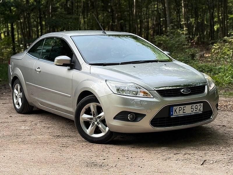 Begagnad Ford Focus Cabriolet Trend 101 HK (74 kW) 2010 Grå Cab