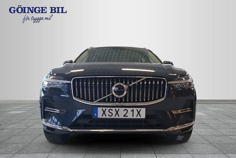 Begagnad Volvo XC60 Core 355 HK (261 kW) 2022 Mörkblå SUV