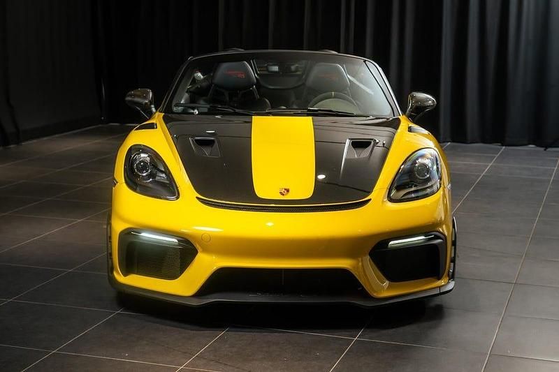 Begagnad Porsche 718 Spyder 500 HK (367 kW) 2023 Gul Cab