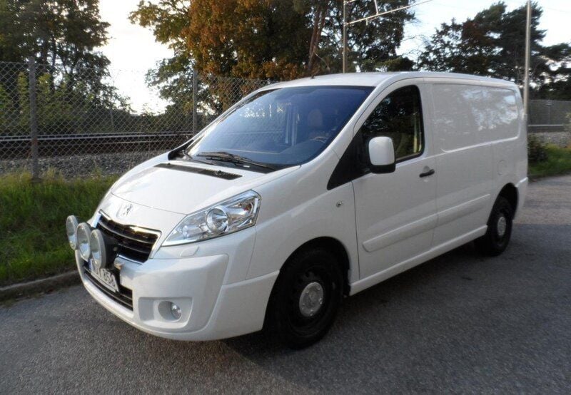 Vit Begagnad 2015 Peugeot Expert Van | 99 000 kr (Dyr) - Bild 1/4