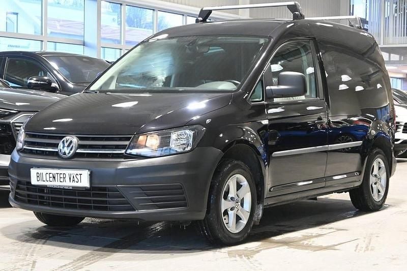 Begagnad VW Caddy Comfortline 102 HK (75 kW) 2017 Svart Minibuss
