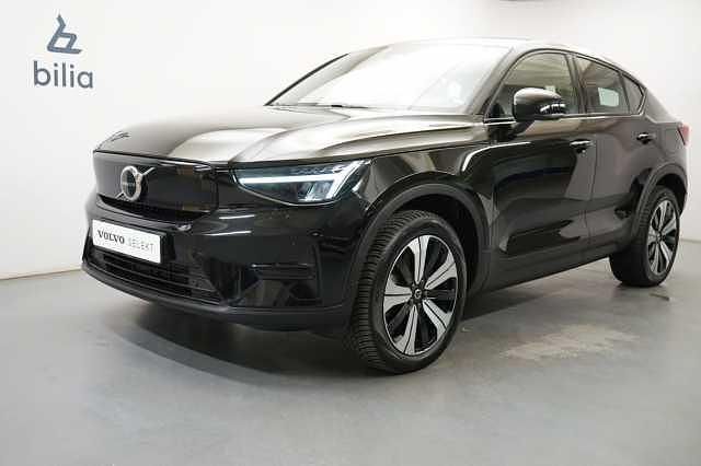 Svart Begagnad 2022 Volvo C40 Core SUV | 339 900 kr (Marknadspris) - Bild 1/4