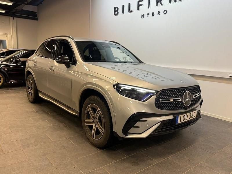 Begagnad Mercedes GLC300 AMG line 333 HK (244 kW) 2024 Silver SUV