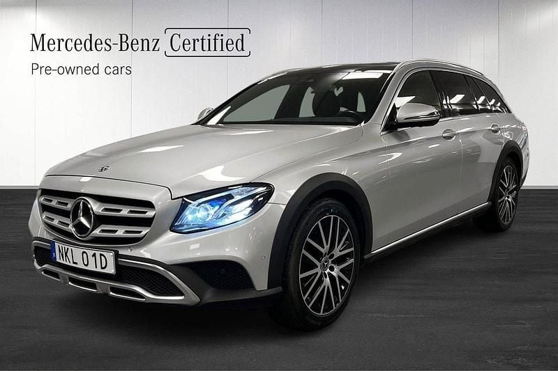 Silver Begagnad 2019 Mercedes E220 Premium Plus Kombi | 359 000 kr (Marknadspris) - Bild 1/4