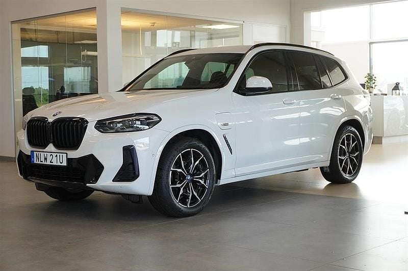 Vit Begagnad 2021 BMW X3 M Sport SUV | 379 800 kr (Dyr) - Bild 1/4