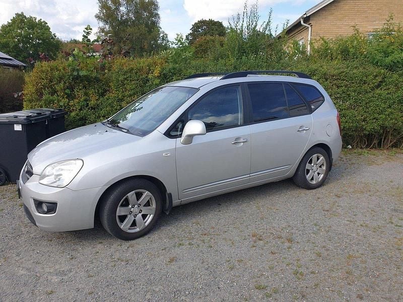 Silver Begagnad 2009 Kia Carens 4 Minibuss | 17 500 kr (Superpris) - Bild 1/4