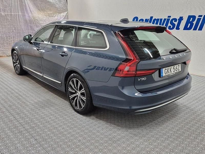 Begagnad Volvo V90 Inscription 253 HK (186 kW) 2022 Denimblå metallic Kombi