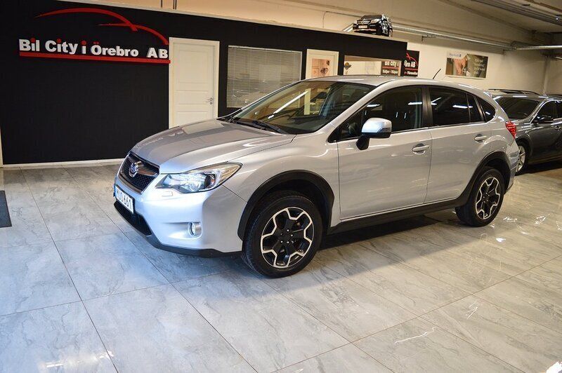 Silver Begagnad 2012 Subaru XV SUV | 89 900 kr (Marknadspris) - Bild 1/4