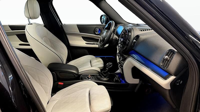 Begagnad Mini Cooper Countryman 2021 Svart SUV