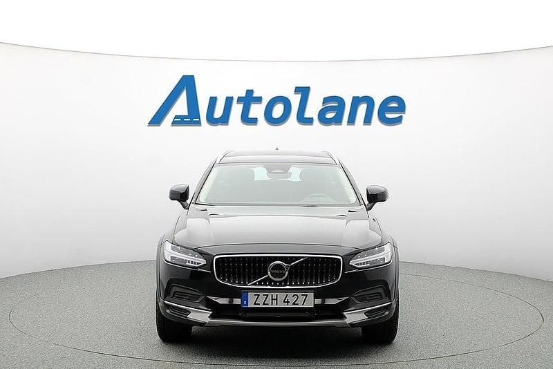 Begagnad Volvo V90 CC 197 HK (144 kW) 2021 Svart Kombi
