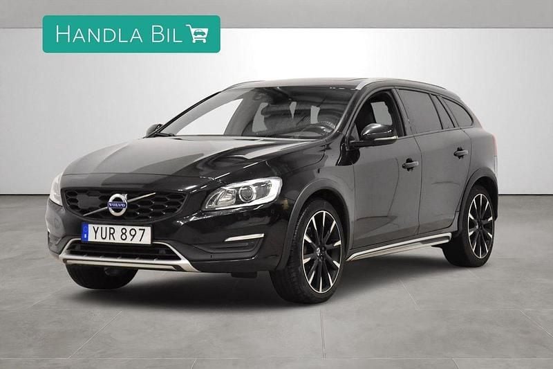 Svart Begagnad 2017 Volvo V60 CC Standard Kombi | 229 900 kr (Lite dyr) - Bild 1/4