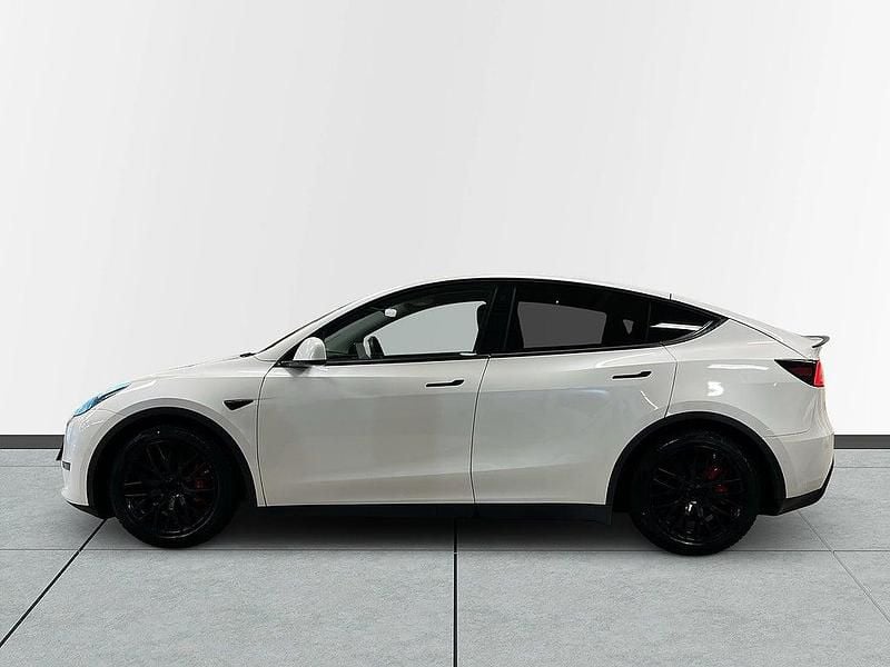 Begagnad Tesla Model Y Performance 392 kW (534 HK) 2022 Vit SUV