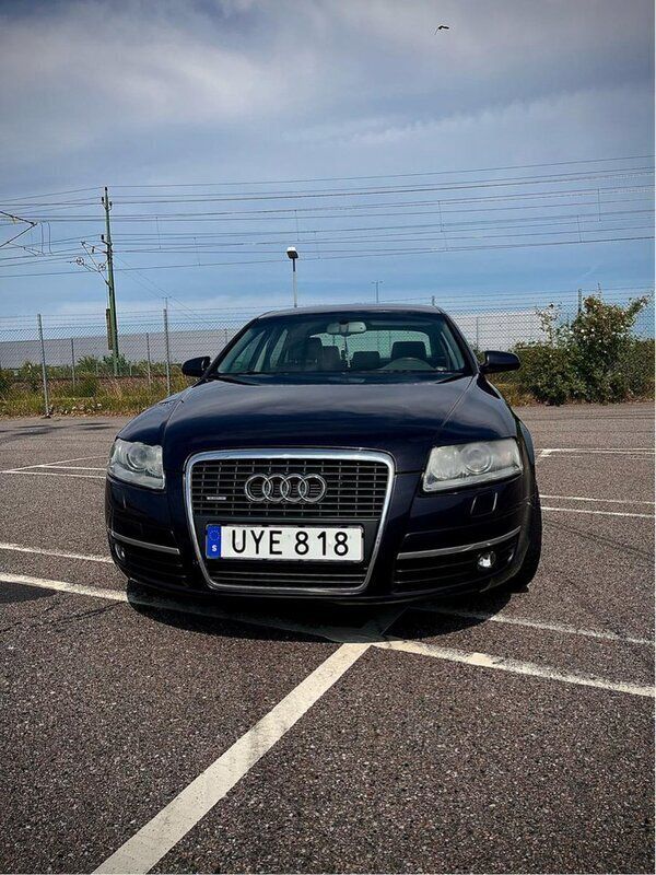 Grå Begagnad 2005 Audi A6 Sedan | 60 000 kr (Marknadspris) - Bild 1/4