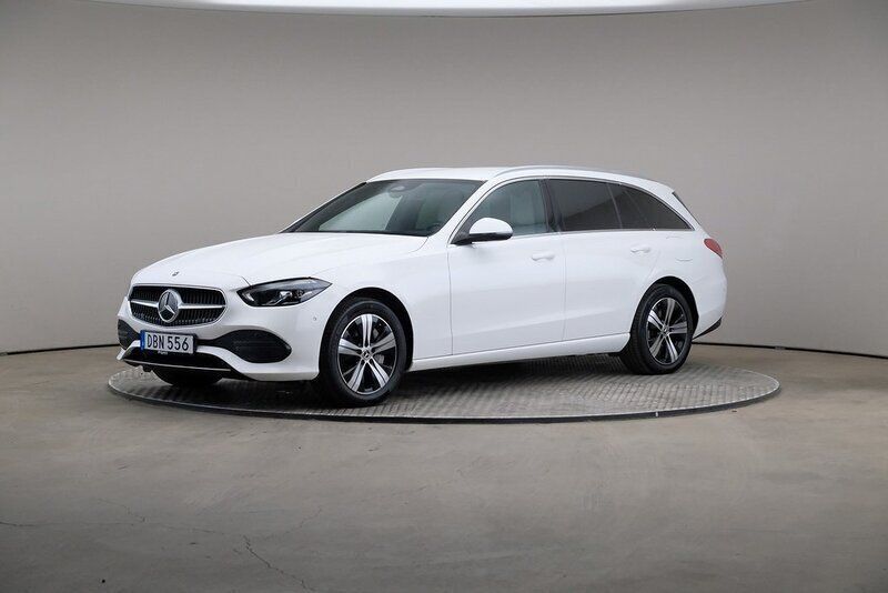 Vit Begagnad 2022 Mercedes C300e Avantgarde Kombi | 375 000 kr (Superpris) - Bild 1/4