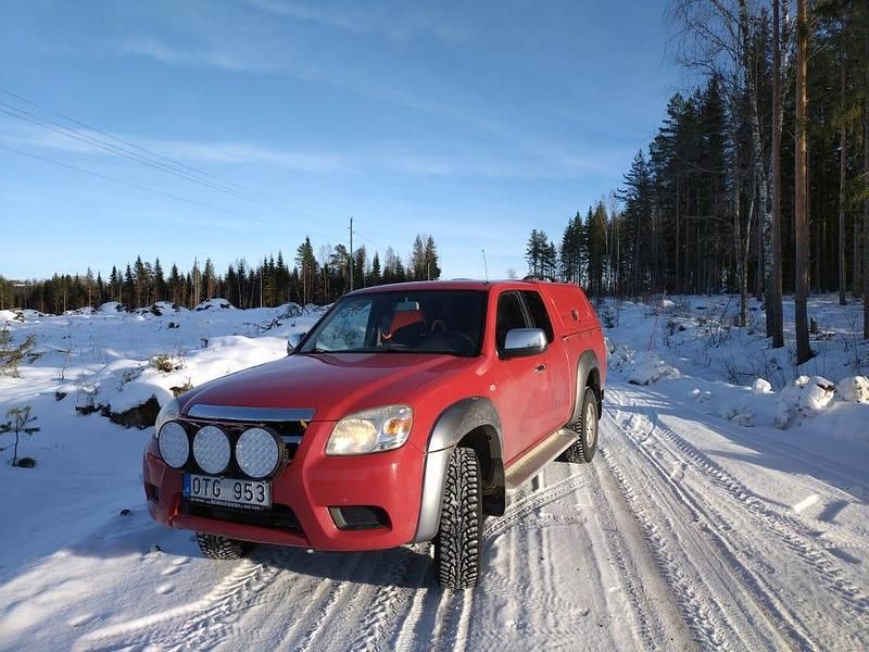 Röd Begagnad 2011 Mazda BT-50 Pickup | 82 000 kr - Bild 1/3