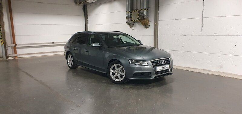 Grå Begagnad 2012 Audi A4 Kombi | 72 900 kr (Marknadspris) - Bild 1/4