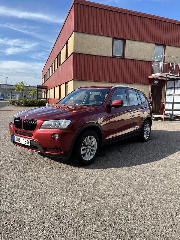 Röd Begagnad 2012 BMW X3 SUV | 199 900 kr (Marknadspris) - Bild 1/4