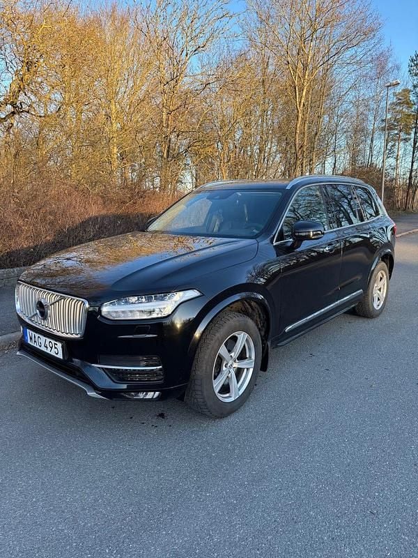Deep black Begagnad 2018 Volvo XC90 SUV | 320 000 kr (Superpris) - Bild 1/4